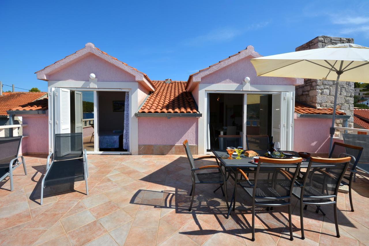 Villa Paris Necujam Exterior photo