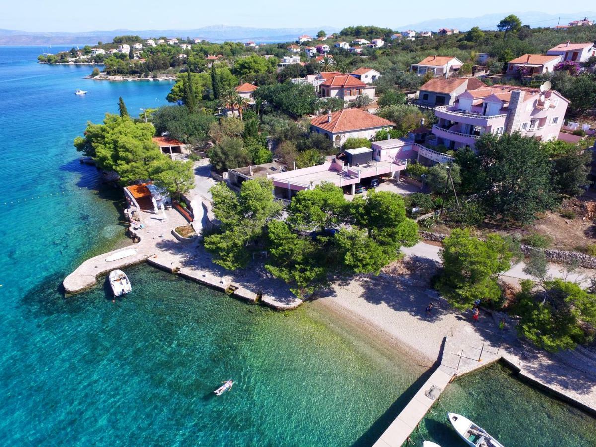 Villa Paris Necujam Exterior photo